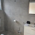 Bema - Neu, Ruhig, In Zentraler Lage Und Mit Parkplatz - Ku28 Two Apartamento